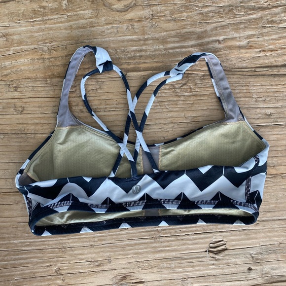 Lululemon Chevron Sports Bra - Picture 3 of 5